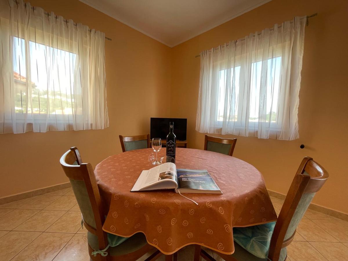 Apartmani Ruzarija راب المظهر الخارجي الصورة