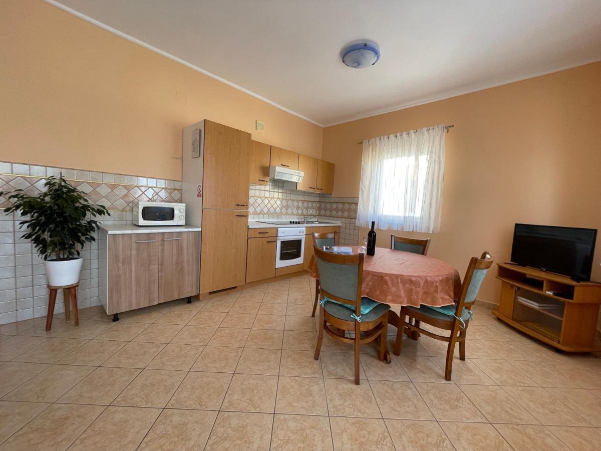 Apartmani Ruzarija راب المظهر الخارجي الصورة